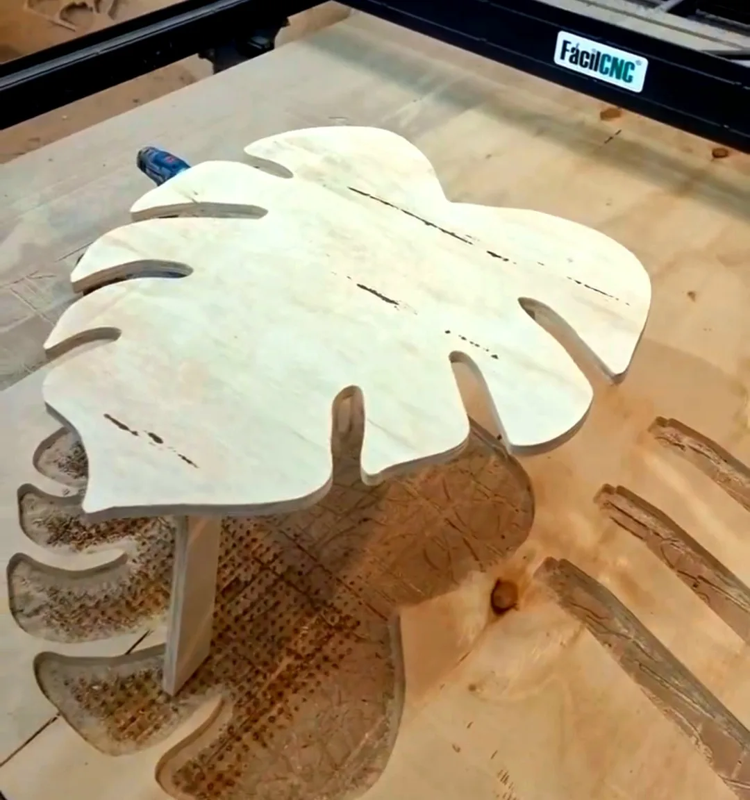 Mesa de Centro Diseño Hoja - Imagen 5